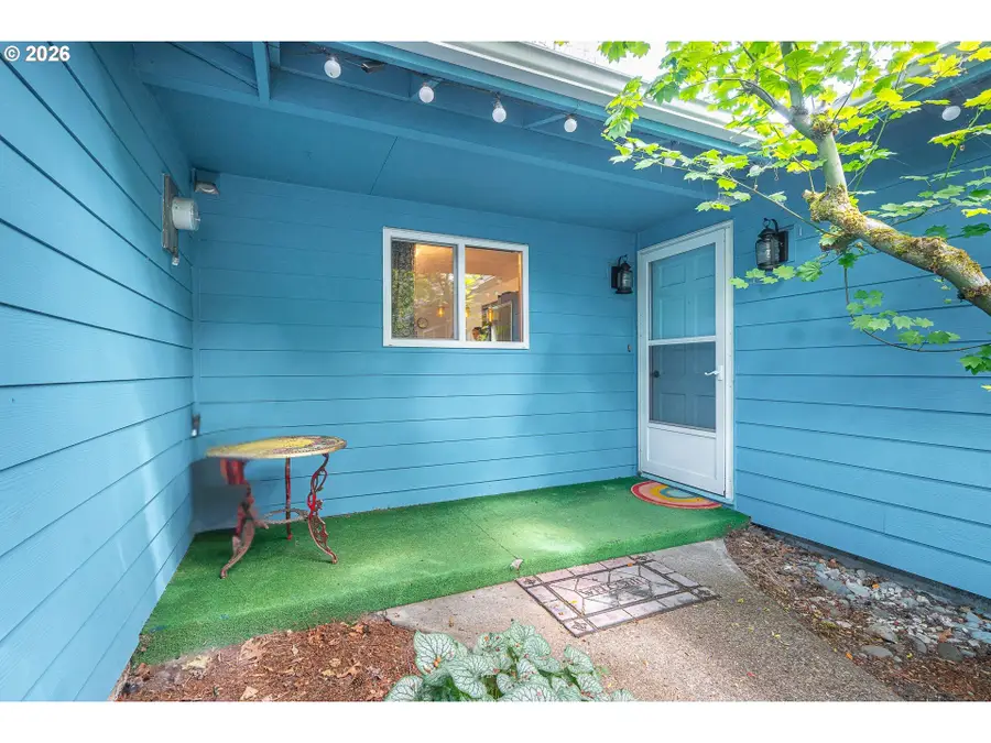 784 Dalke St E, Monmouth, OR 97361 - #2