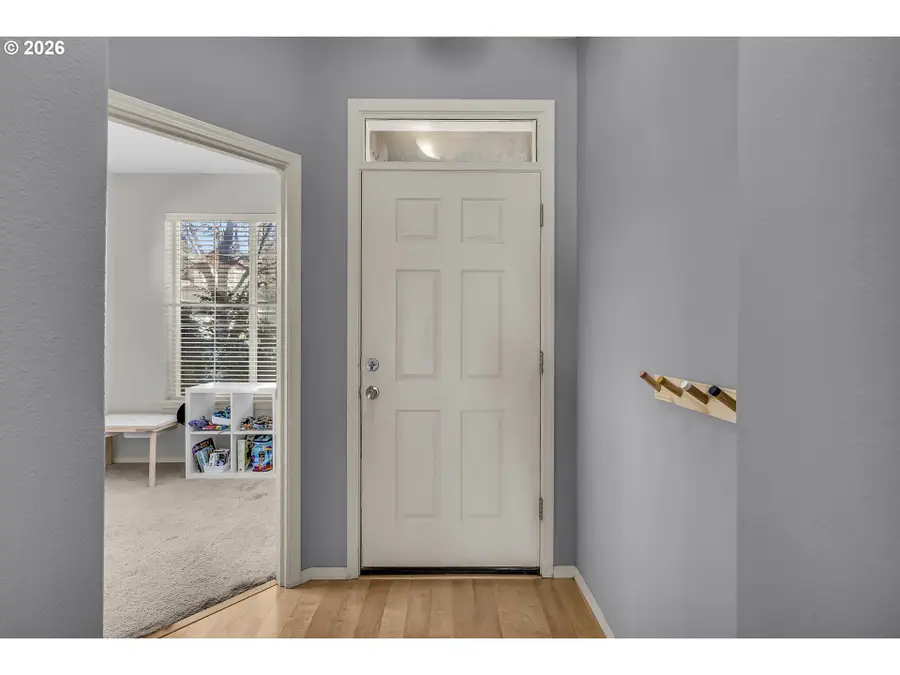 1093 SE Wenlock Ave, Hillsboro, OR 97123 - #3