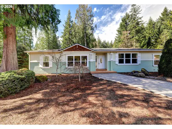 68908 E Cedar Hill Loop, Welches, OR 97067