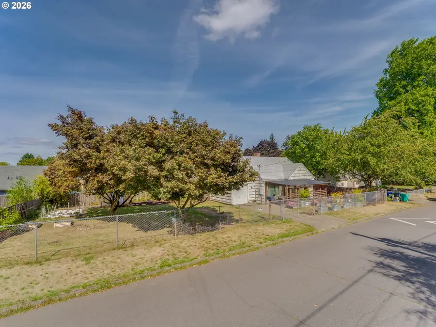 6709 NE Sumner St, Portland, OR 97218 - #3