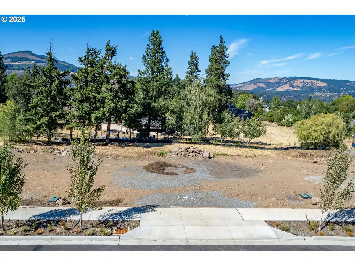 3940 Carr Dr #LOT 3, Hood River, OR 97031 - Image #1