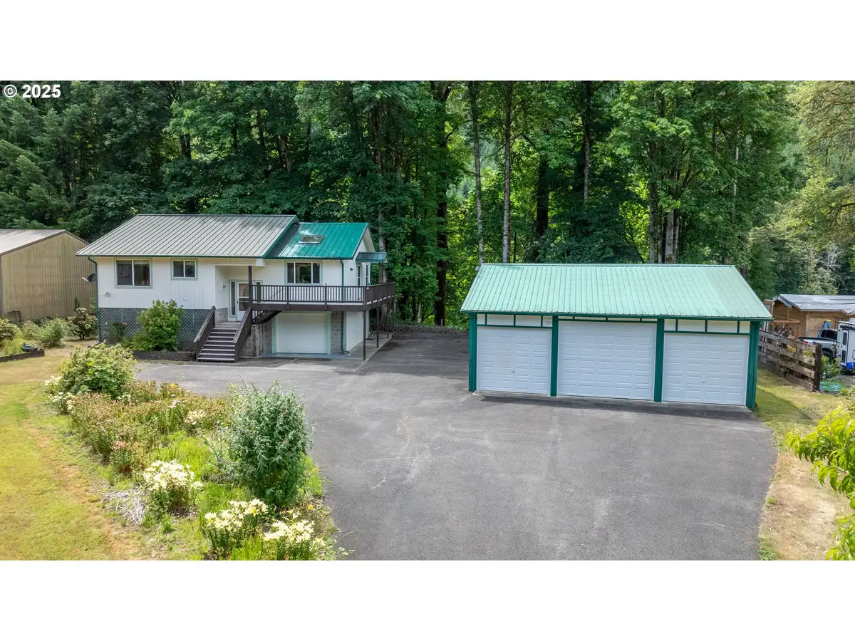 415 Burchard Dr, Scottsburg, OR 97473 - Image #1
