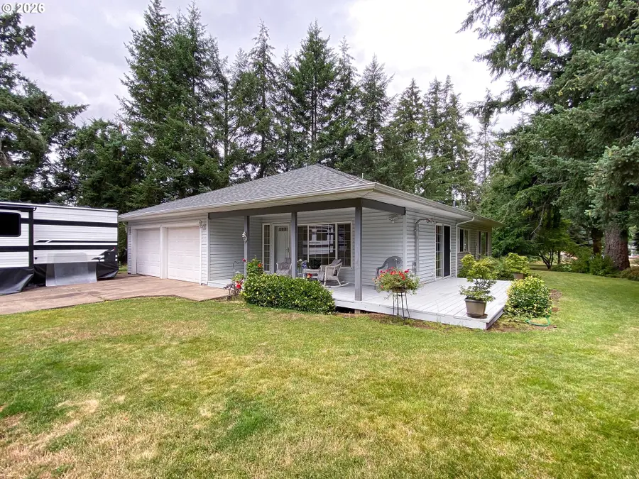 15925 Oakridge Ln, Silverton, OR 97381 - #3