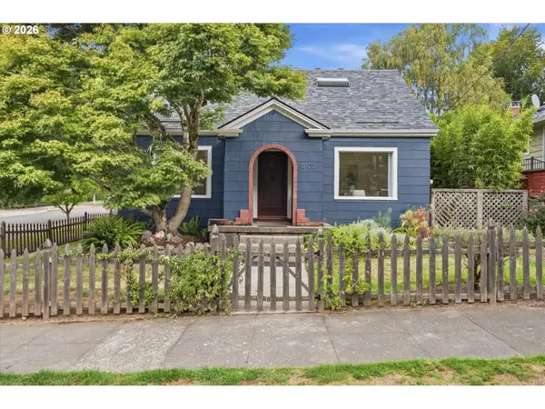 6103 NE Davis St, Portland, OR 97213