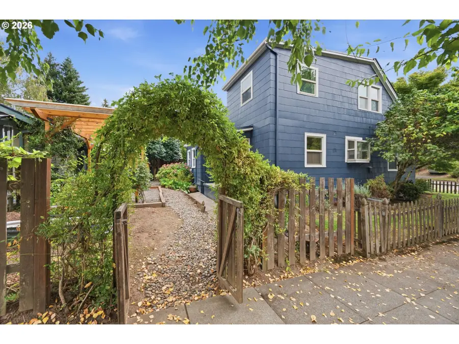 6103 NE Davis St, Portland, OR 97213 - #3