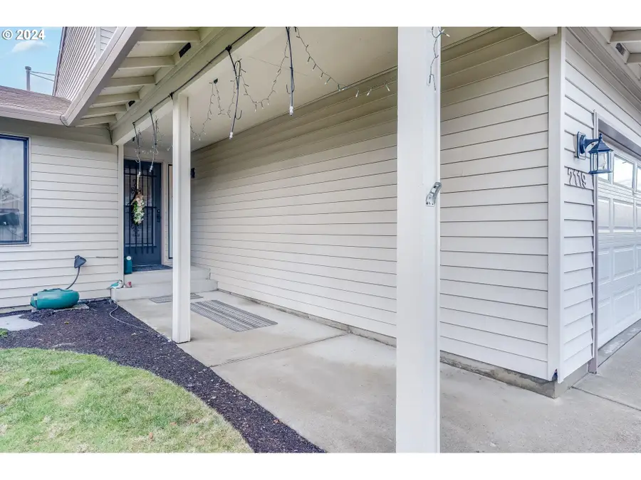 2119 NE 158th Ave, Portland, OR 97230 - #3