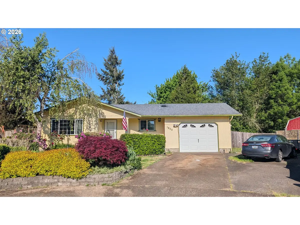 1800 Carver Pl, Cottage Grove, OR 97424 - #1