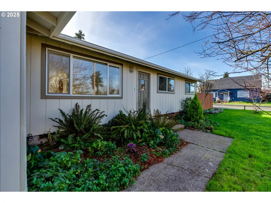 3503 Oregon Ave, Springfield, OR 97478 - #2