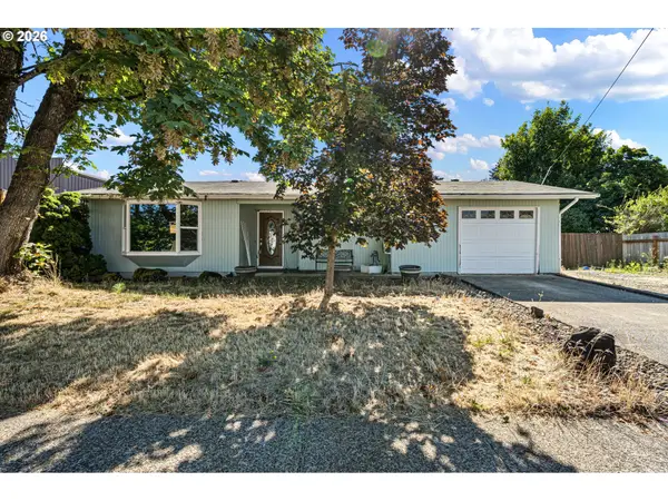 50 S 16th St, CottageGrove, OR 97424