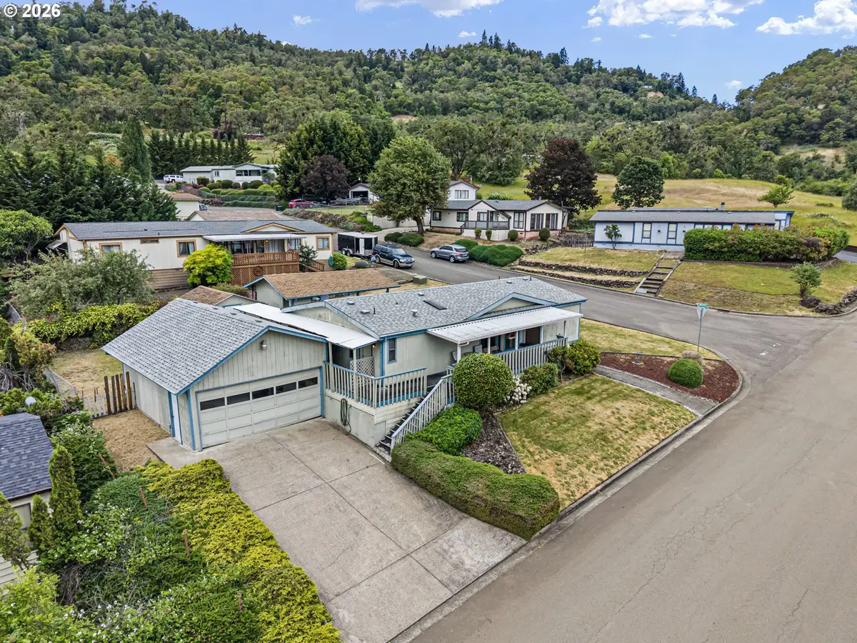3626 NW Broad St, Roseburg, OR 97471 - #1