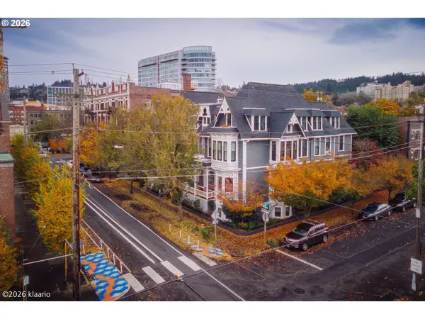 133 NW 18th Ave #8, Portland, OR 97209