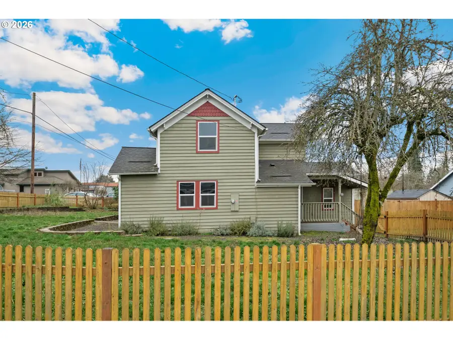 357 N Yamhill St, Carlton, OR 97111 - Image #2