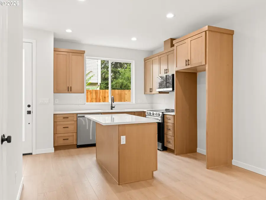 7482 SE 51st Ave, Portland, OR 97206 - #3