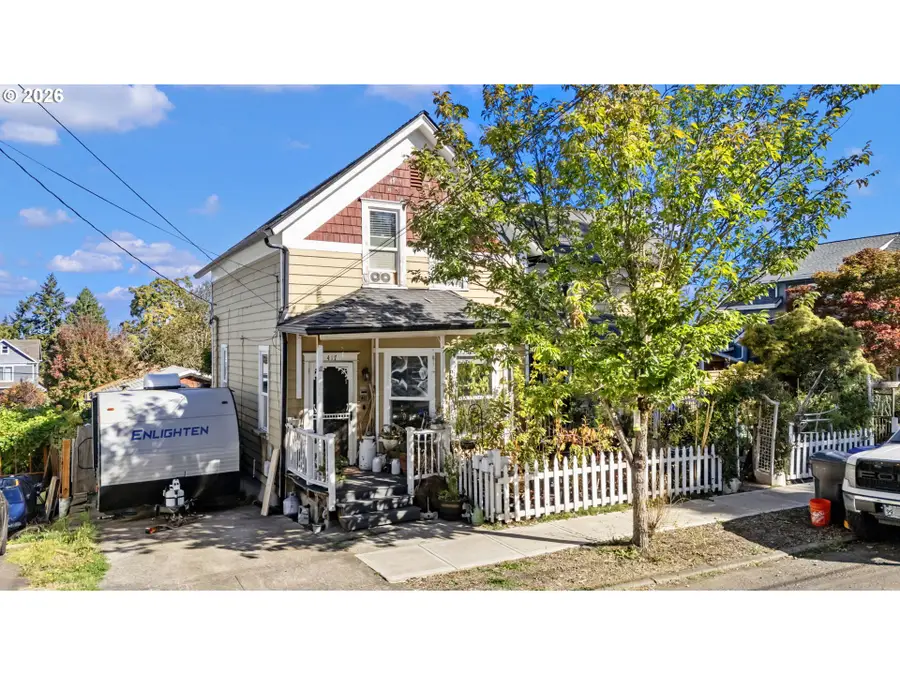 417 Logus St, Oregon City, OR 97045 - #2