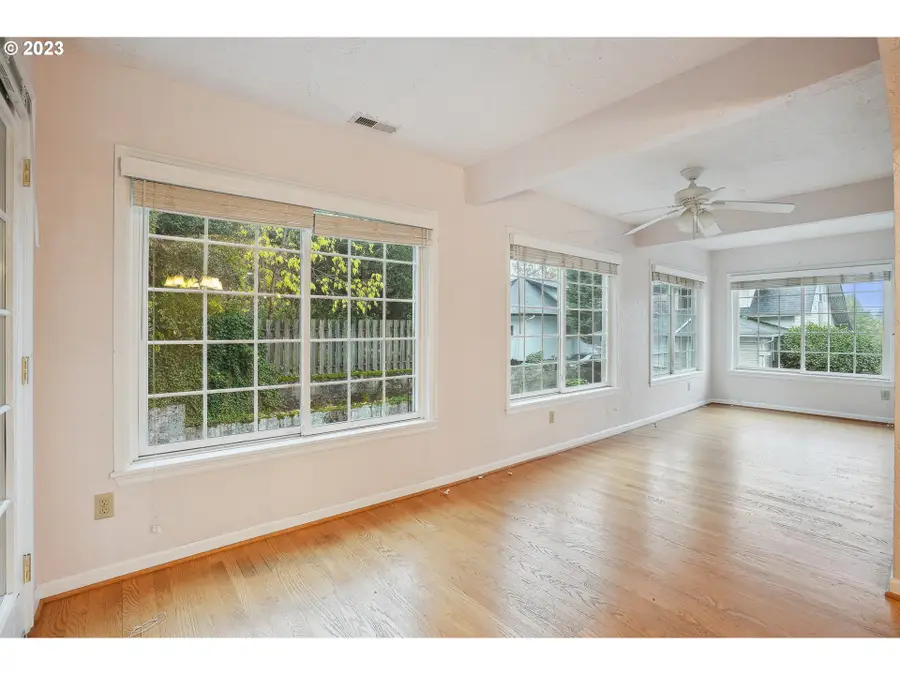 350 NE 61st Ave, Portland, OR 97213 - Image #3