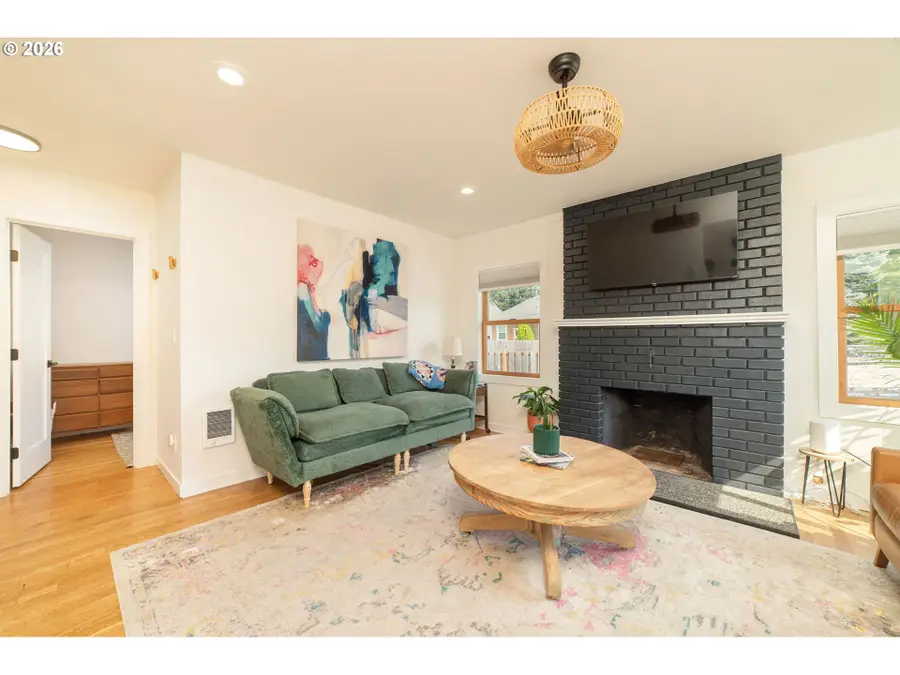 825 NE 76th Ave, Portland, OR 97213 - #3