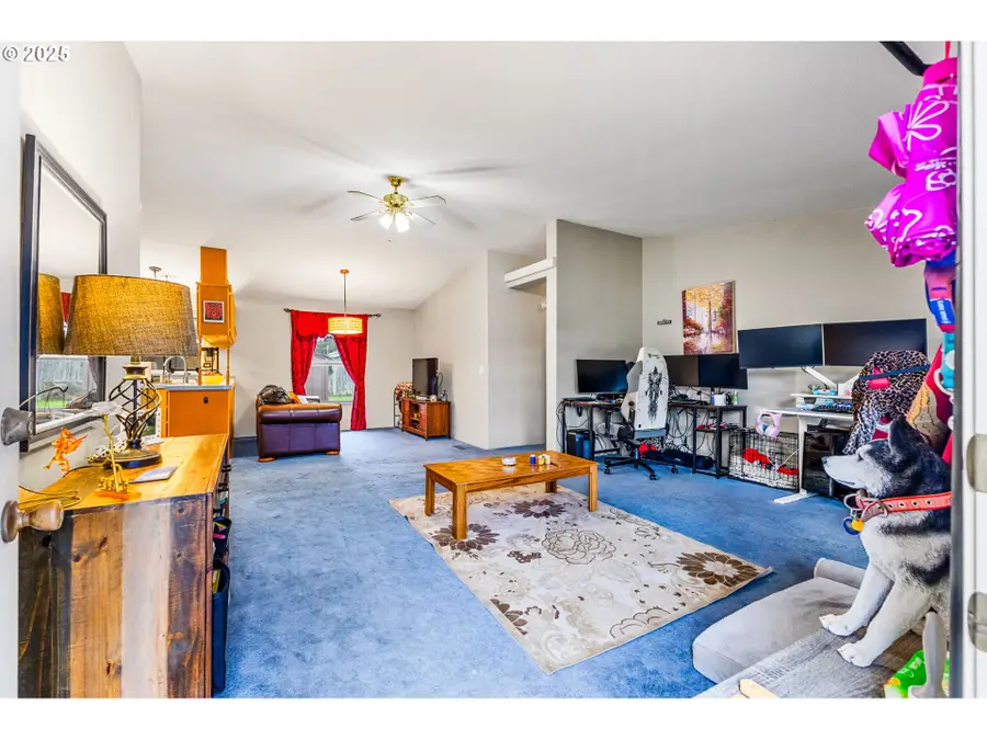 620 N Bay St, Waldport, OR 97394 - Image #3