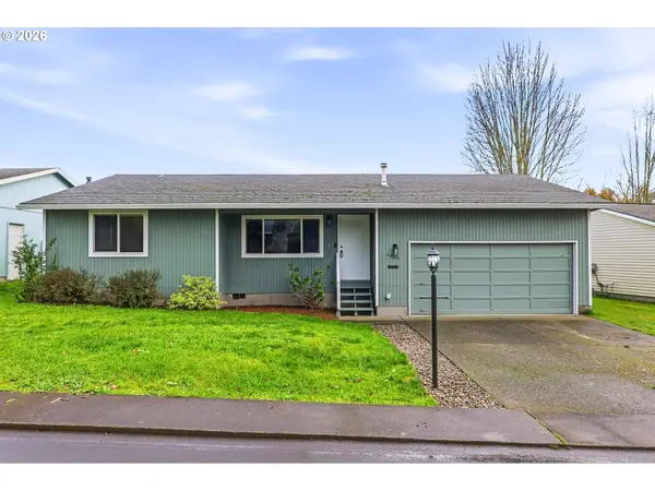 1020 SE Fir Grove Loop, Hillsboro, OR 97123