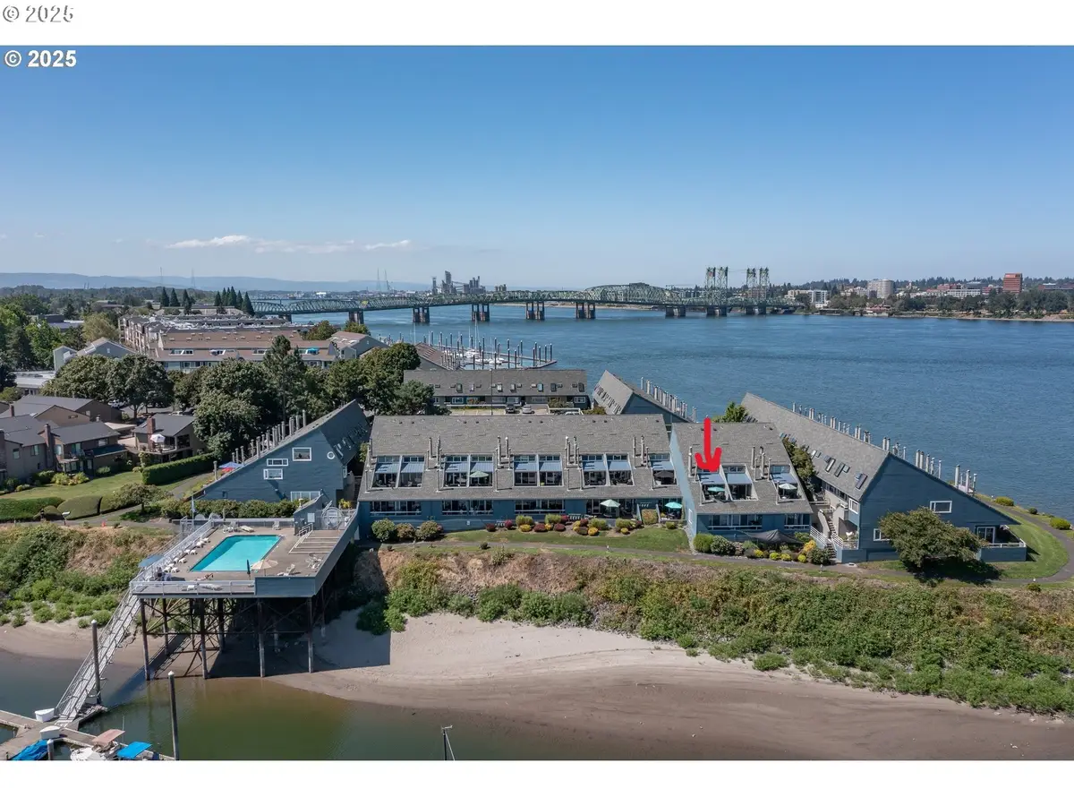 148 N Hayden Bay Dr, Portland, OR 97217 - Image #1