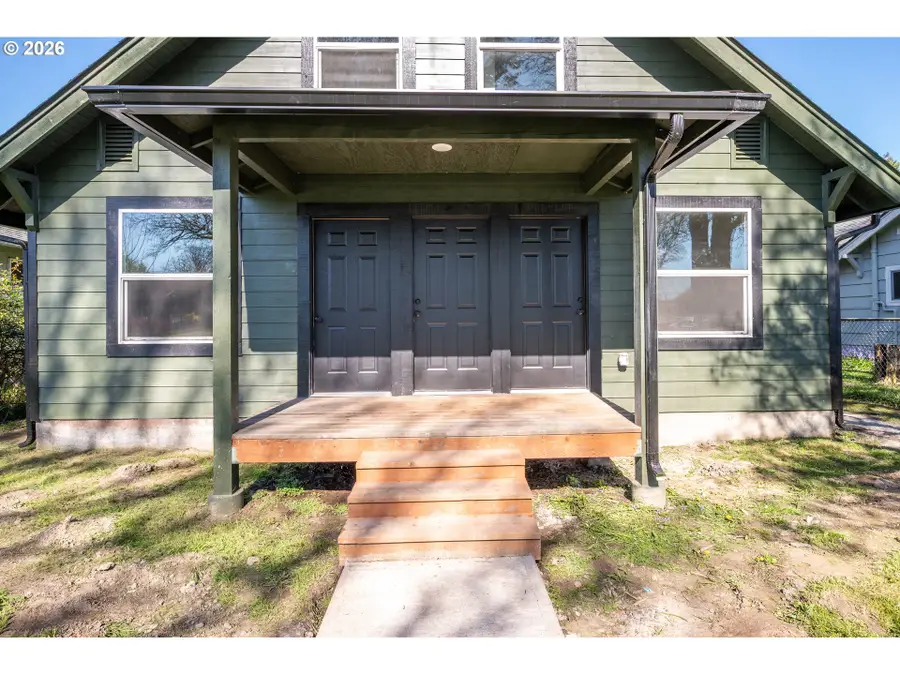 285 20th Ave, Longview, WA 98632 - #2