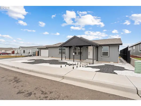 3033 SW Terrace Dr, Pendleton, OR 97801