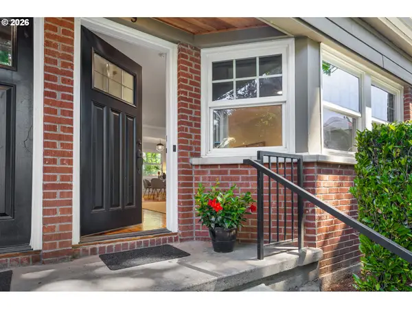 2555 NW Savier St, Portland, OR 97210