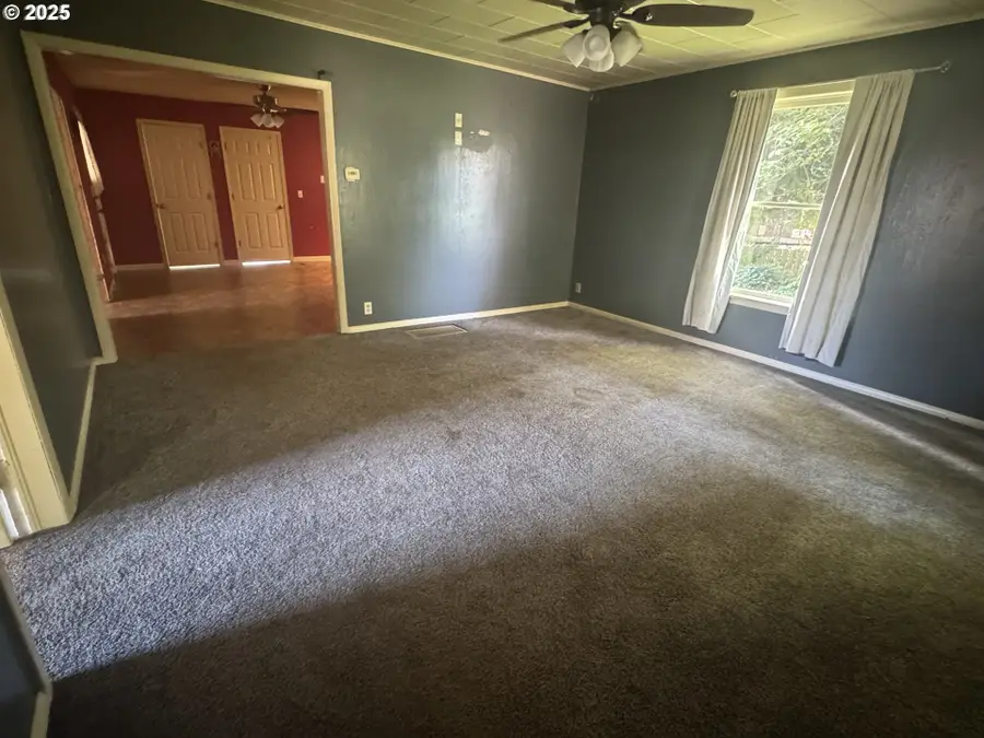 35092 Pittsburg Rd, Saint Helens, OR 97051 - Image #3