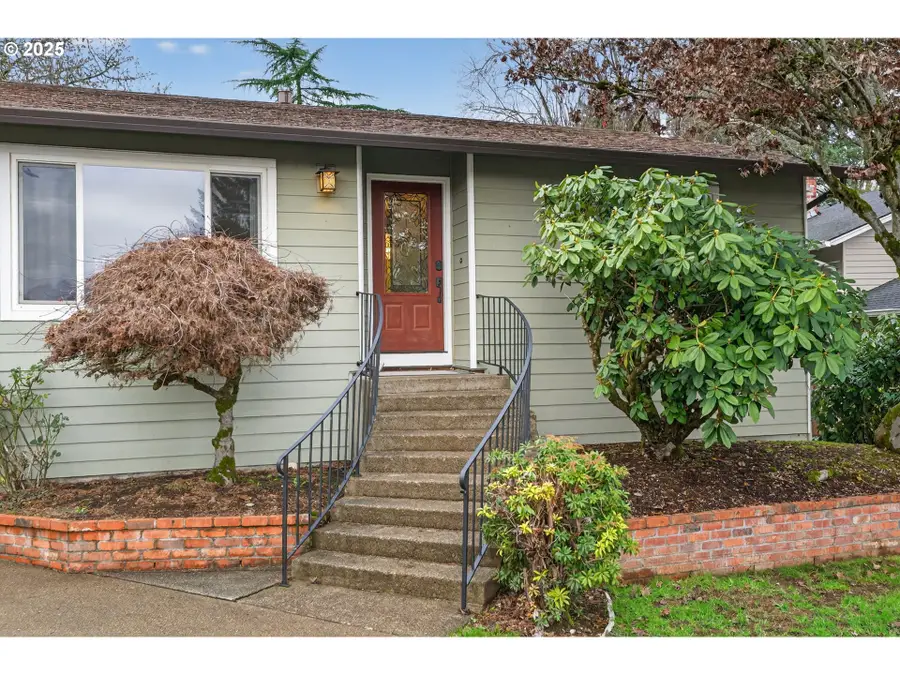 1944 NE Brogden Ct, Hillsboro, OR 97124 - Image #3