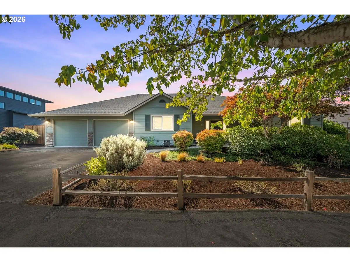 2662 NW Mt Ashland Dr, McMinnville, OR 97128 - #1