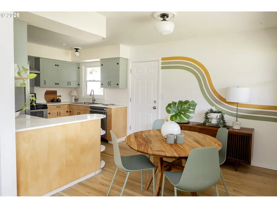 12105 NE Stanton St, Portland, OR 97220 - #3