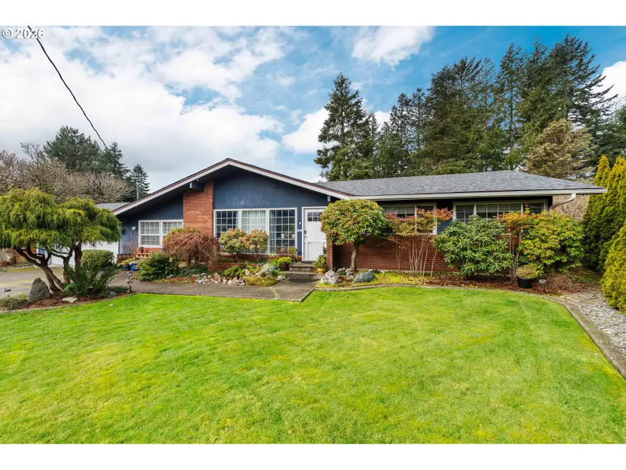 1545 N 20th St, Coos Bay, OR 97420 - Image #2