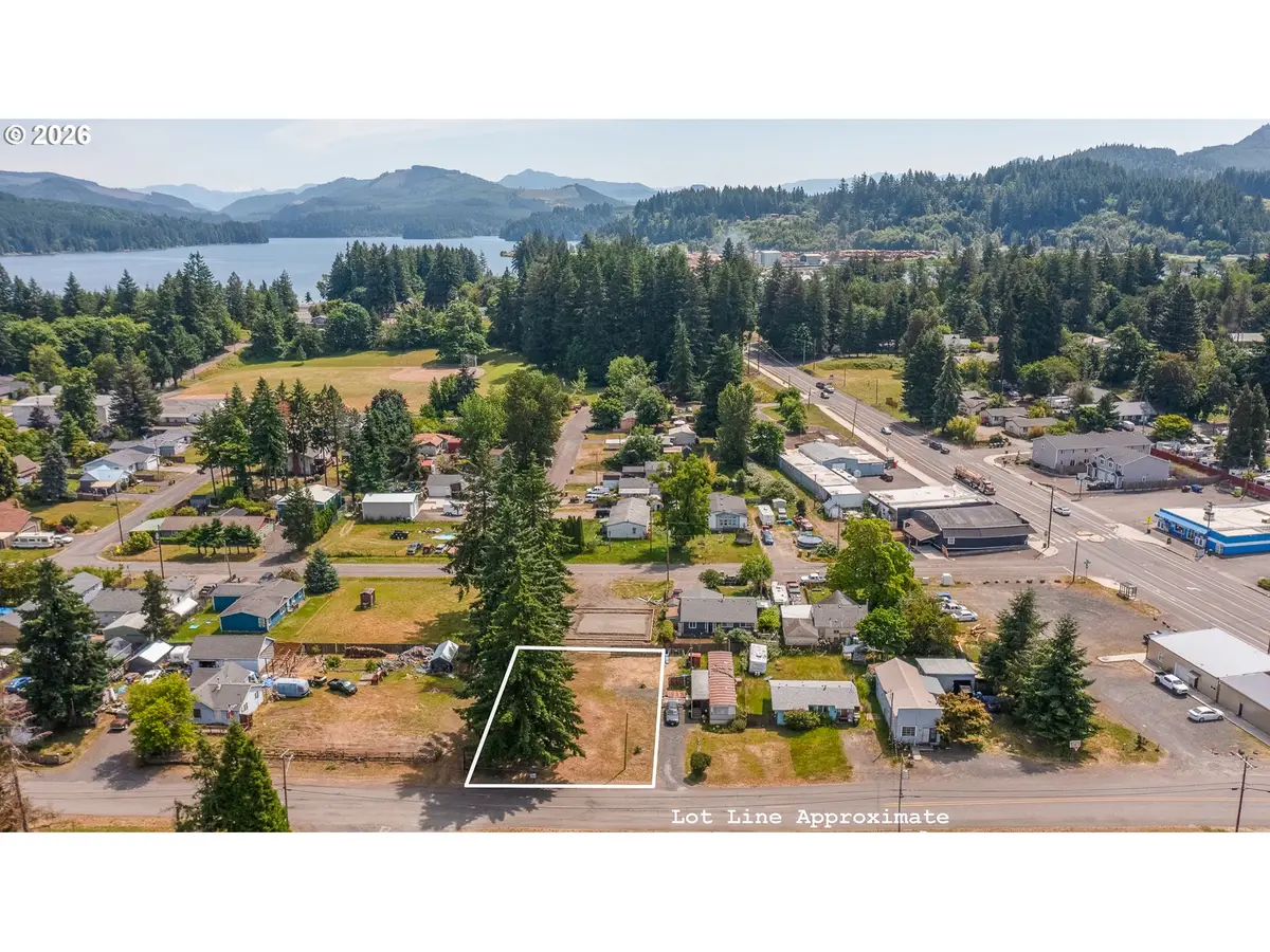 1383 53rd Ave, Sweet Home, OR 97386 - #1