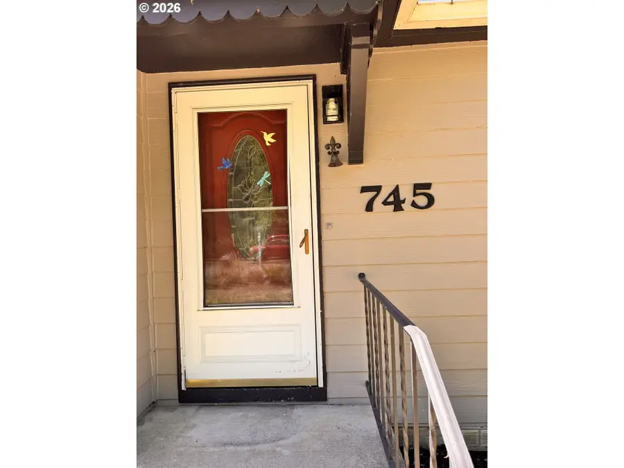 745 20th St, Salem, OR 97301 - #2