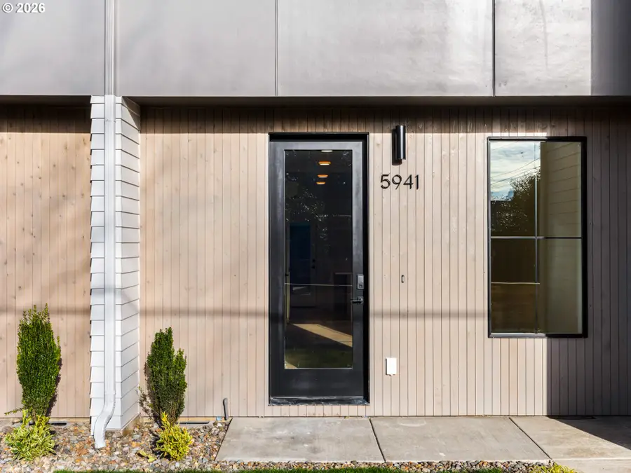 5941 SE 60th Ave, Portland, OR 97206 - Image #2