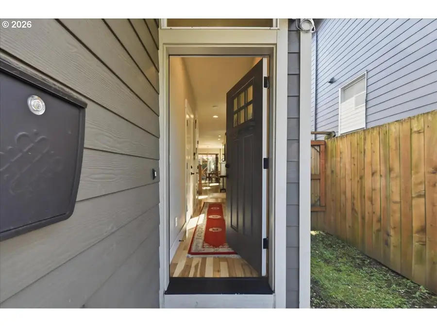 9028 N Drummond Ave, Portland, OR 97217 - #3