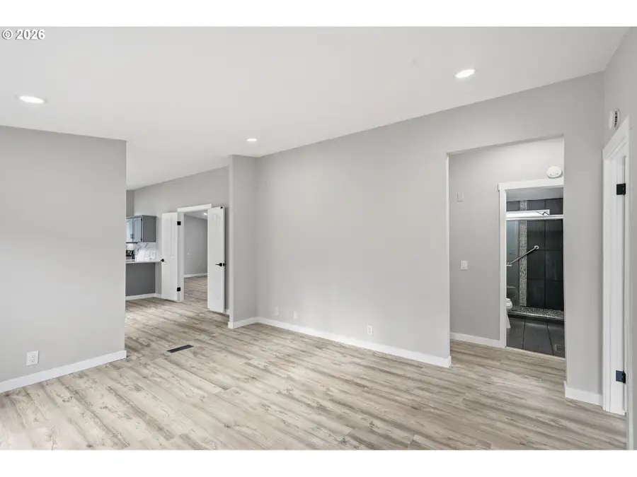 4617 SE 133rd Dr #92, Portland, OR 97236 - Image #3