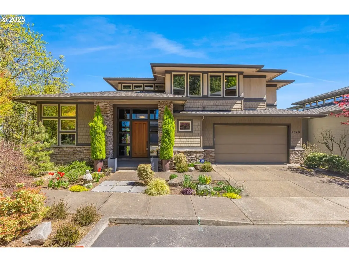 6643 NW Meridian Ridge Dr, Portland, OR 97210 - Image #1