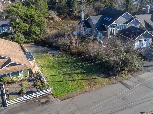 1281 S Downing St, Seaside, OR 97138