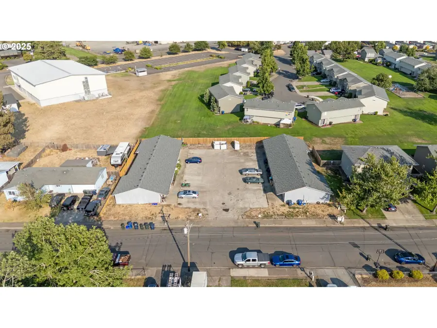 351 40th St, Springfield, OR 97478 - Image #2