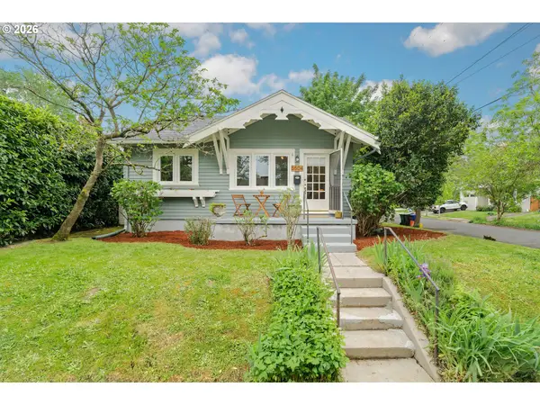 5504 SE Ankeny St, Portland, OR 97215