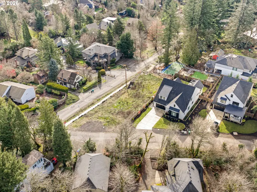 5830 SW Salmon St, Portland, OR 97221 - #2