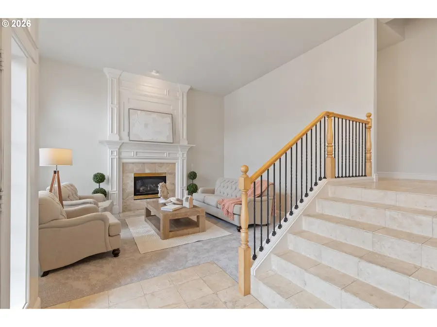 3808 Fairhaven Dr, West Linn, OR 97068 - #2