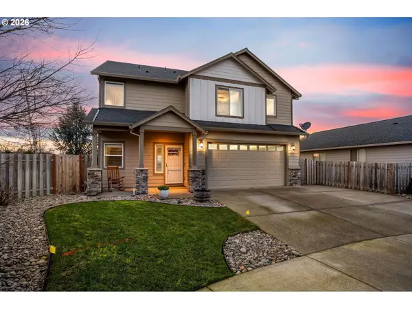 128 Finneys Ave, Molalla, OR 97038