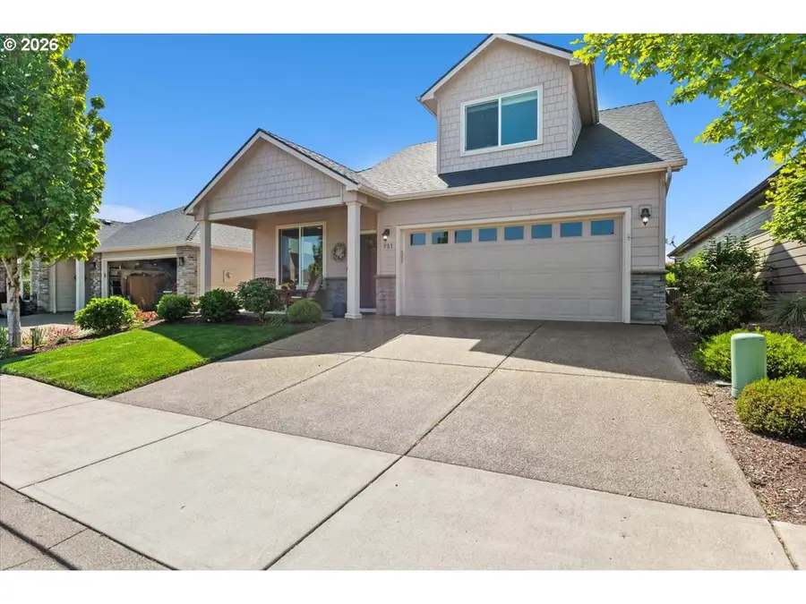 751 SE Glendover Ln, Dallas, OR 97338 - #3