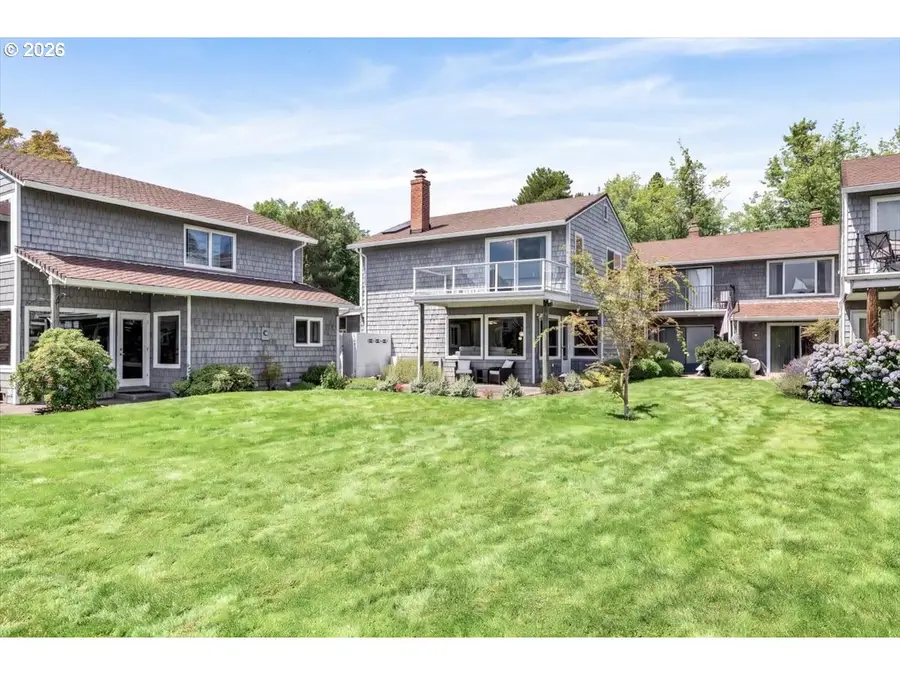 520 N Hayden Bay Dr, Portland, OR 97217 - #3