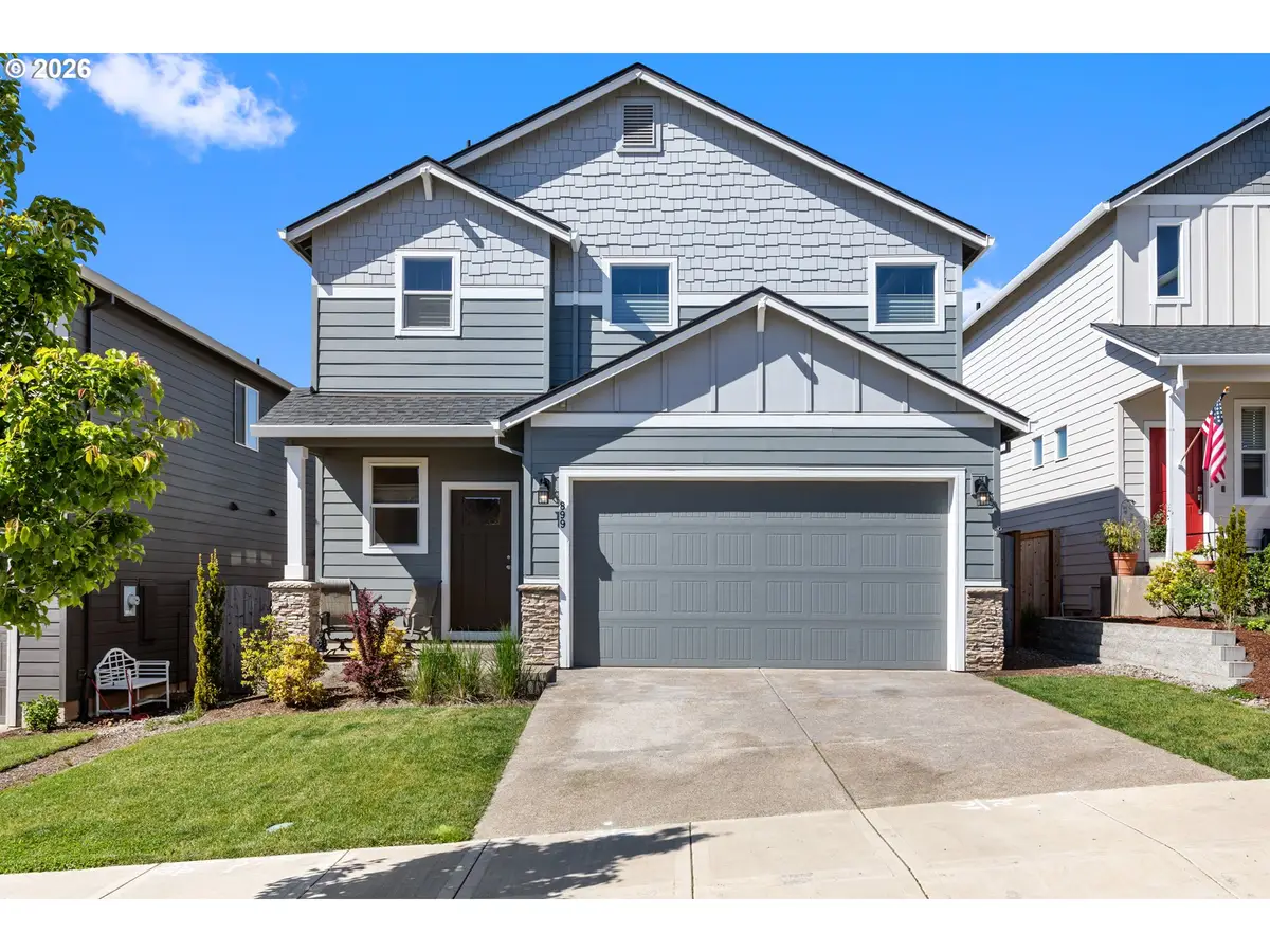 899 NE Trillium Dr, Estacada, OR 97023 - #1