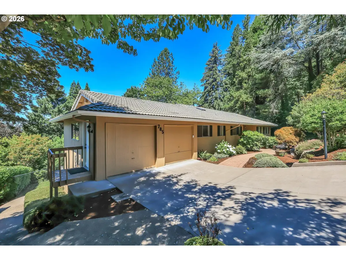 785 SW 84th Ave, Portland, OR 97225 - #1