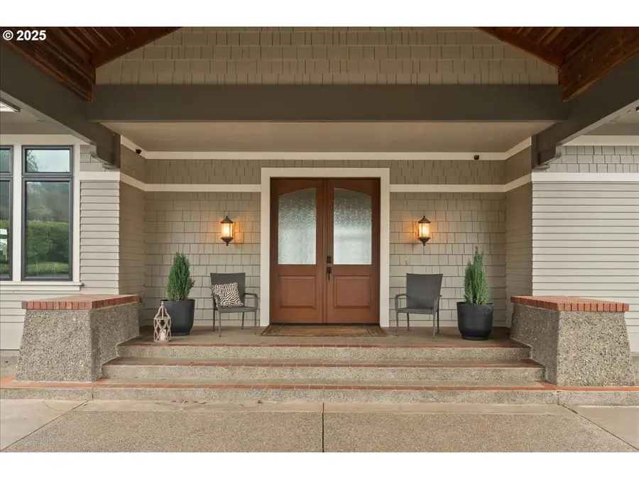 3252 S Mount Kuebler Dr, Salem, OR 97302 - Image #2