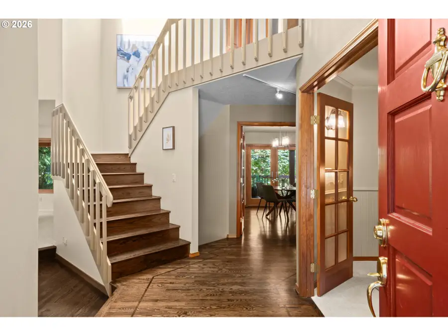 6011 SW Knightsbridge Dr, Portland, OR 97219 - #3