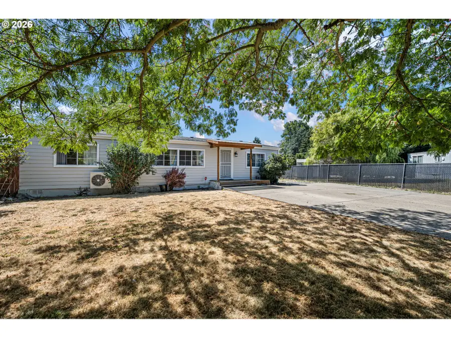 4923 Morely Loop, Eugene, OR 97402 - #3
